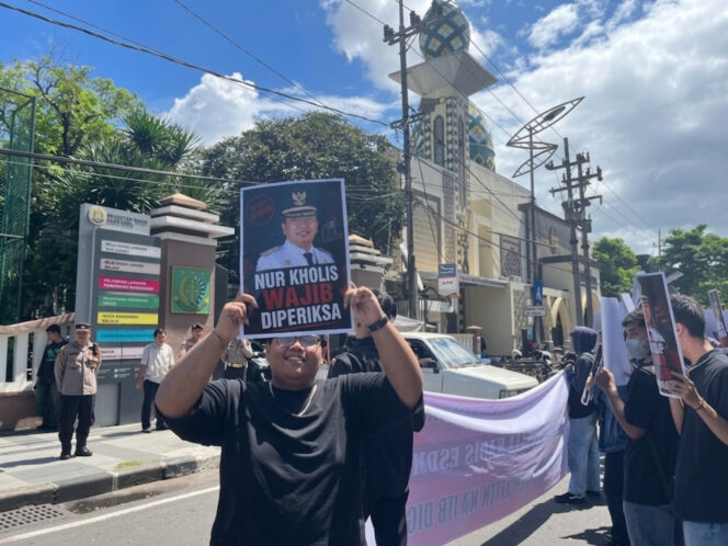 
 Kejati Jatim Siap Terima Aduan KCB Terkait Pungli Di OPD Jatim