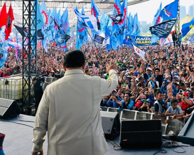 
 Negara Hadir di Tengah Buruh: Dari Monas Menuju Politik Kesejahteraan Inklusif