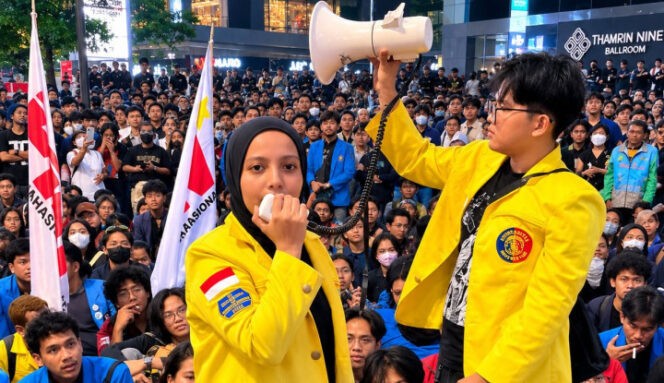 
 Wakil Ketua BEM Fathimah Azzahra Mahasiswi FK UI Dipuji Karena Logika Tajam dan Sikap Santun