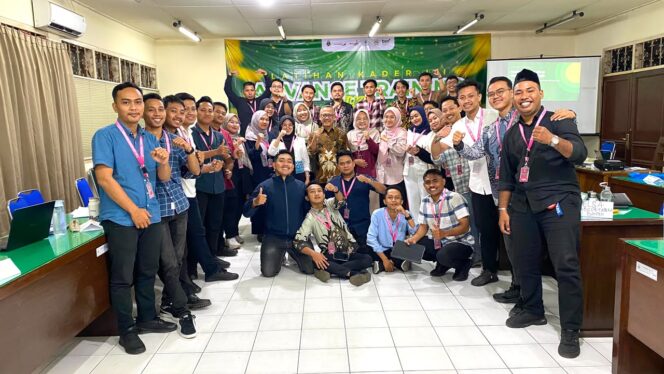 
 Mengarungi Arus Geopolitik Hijau: Membangun Tata Kelola Global dan Menjaga Kedaulatan Ekologi