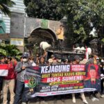 Demo Kejagung Jilid II, Kopma Jatim Desak Periksa dan Tersangkakan Abrari dalam Kasus BSPS Sumenep IMG_9057