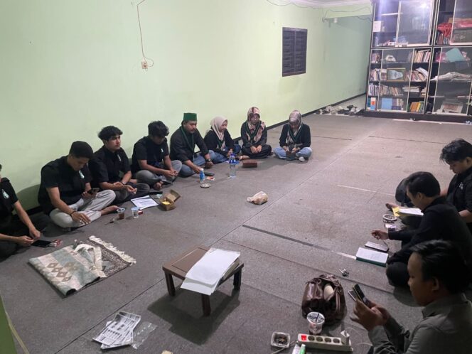 
 Layangkan Peringatan Keras HMI Komisariat Ibn. Khaldun untuk Pengurus Cabang Jember
